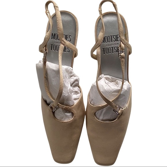 Mootsies Tootsie Gwyneth Champagne Satin Suede, Leather Sole Strappy Sandals 6.5 - Picture 3 of 9